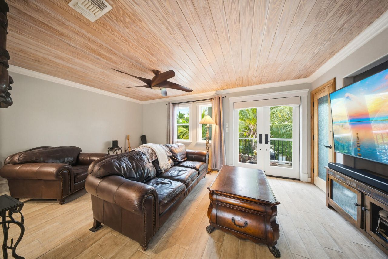 16941 Driftwood Lane, Sugarloaf, FL 33042 Photo