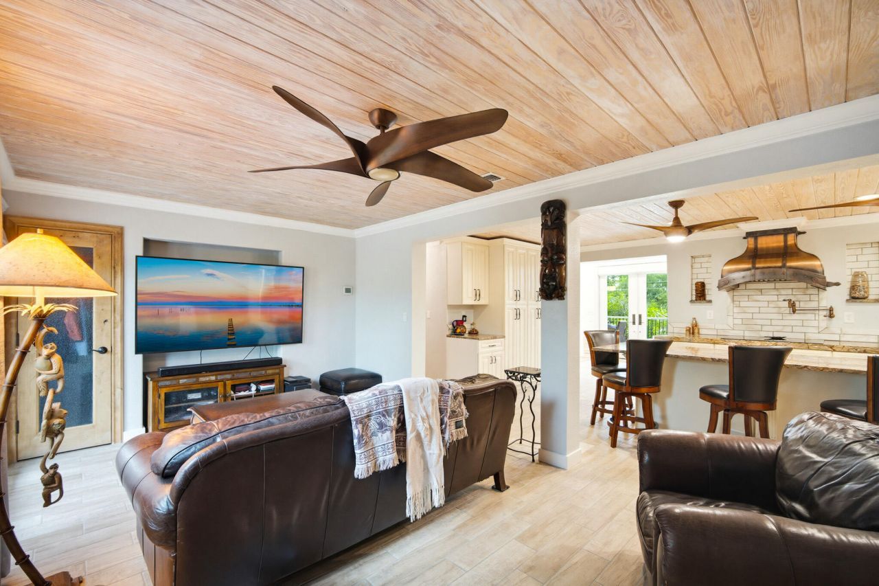 16941 Driftwood Lane, Sugarloaf, FL 33042 Photo