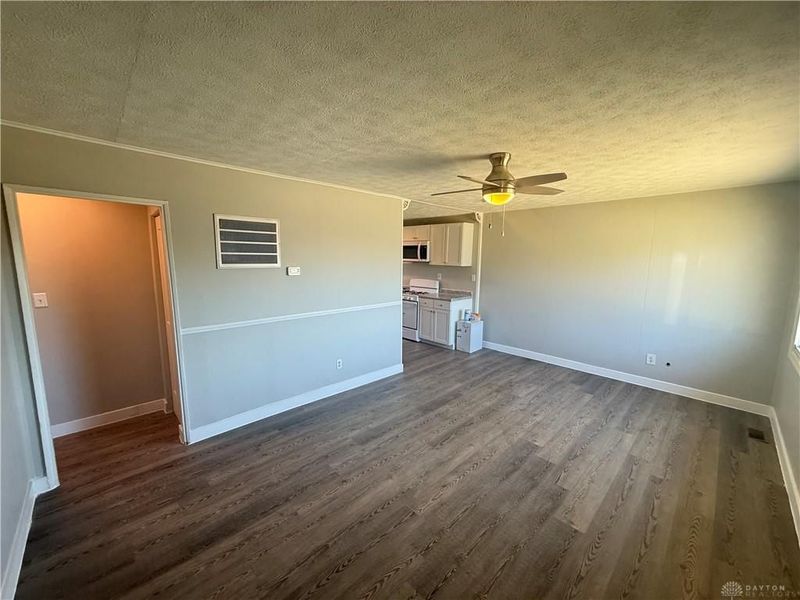 612 Kirkwood Drive, Fairborn, OH 45324 Photo 2