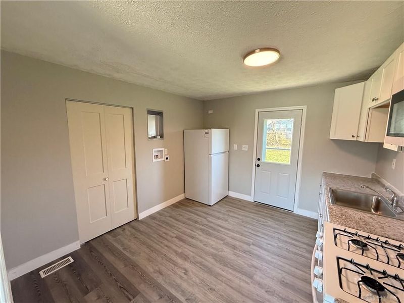 612 Kirkwood Drive, Fairborn, OH 45324 Photo 4