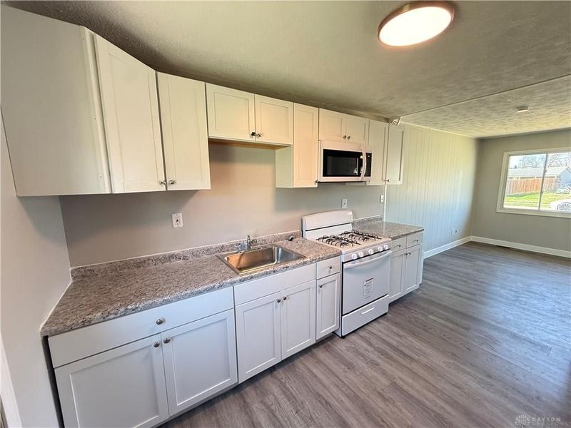 612 Kirkwood Drive, Fairborn, OH 45324 Photo 5