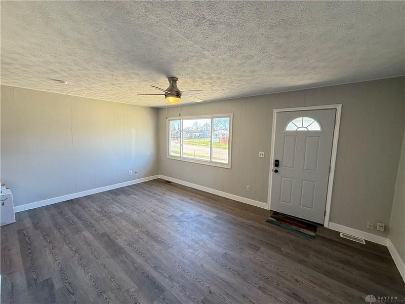 612 Kirkwood Drive, Fairborn, OH 45324 Photo 6