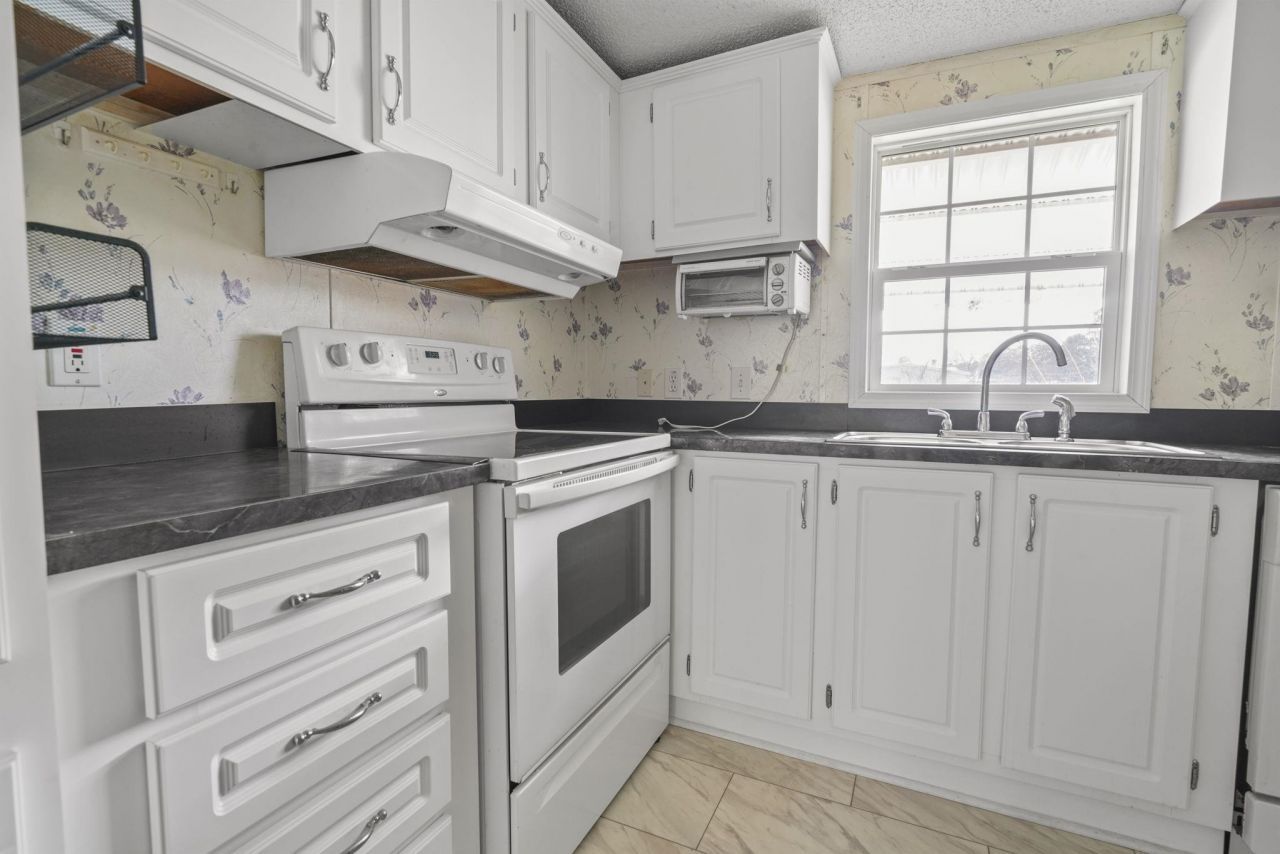 1029 Palm Dr. Photo 10