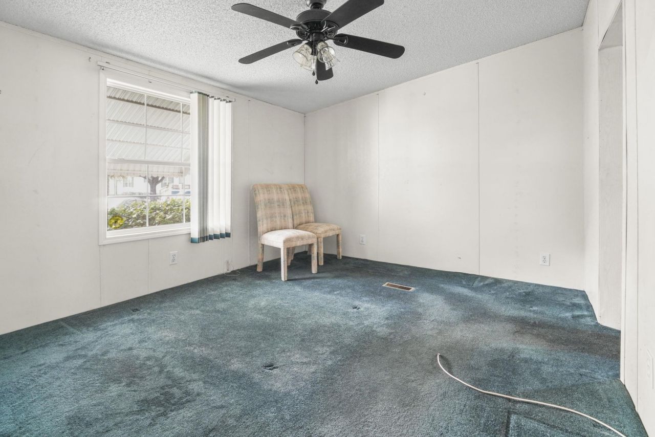 1029 Palm Dr. Photo 16