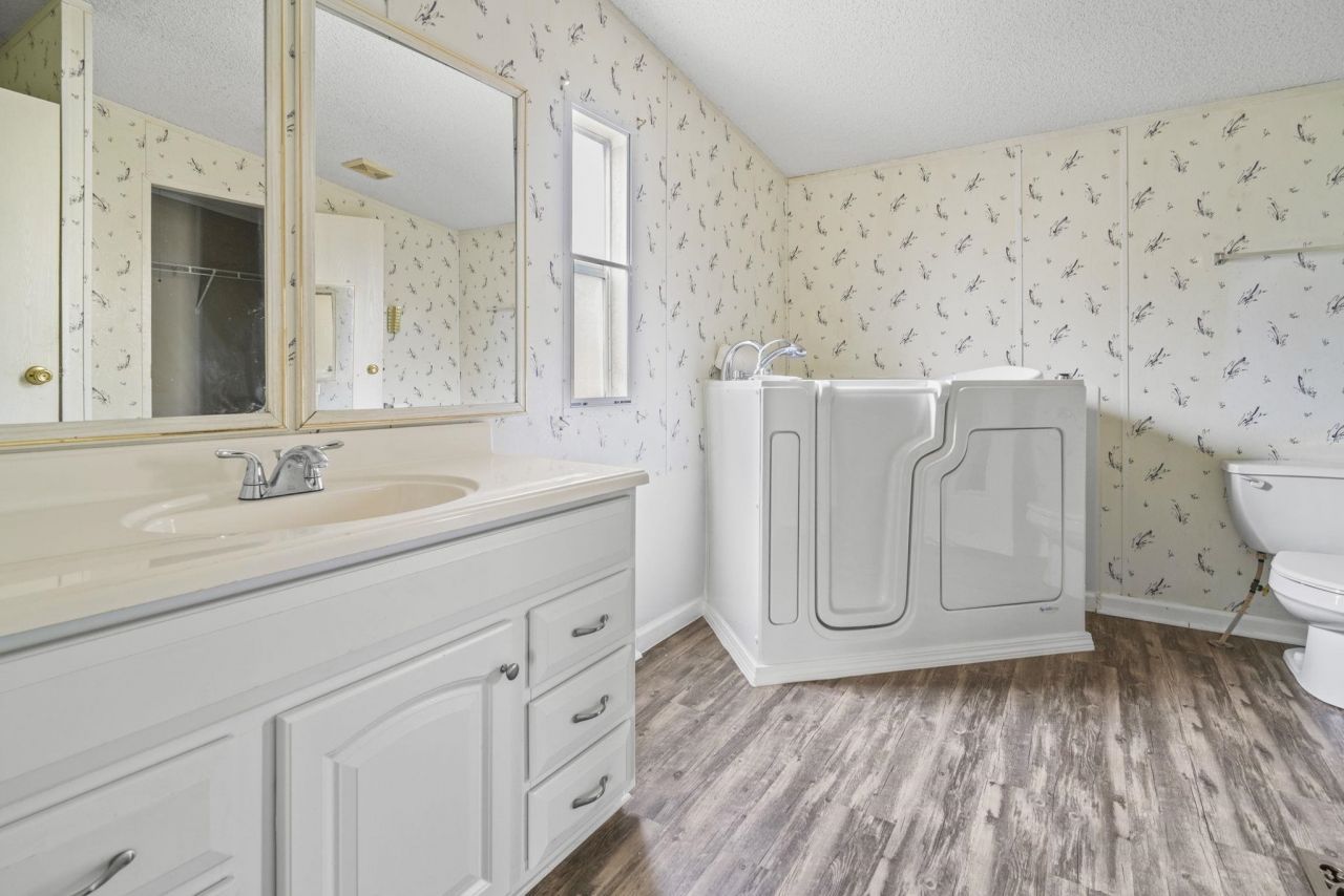 1029 Palm Dr. Photo 18