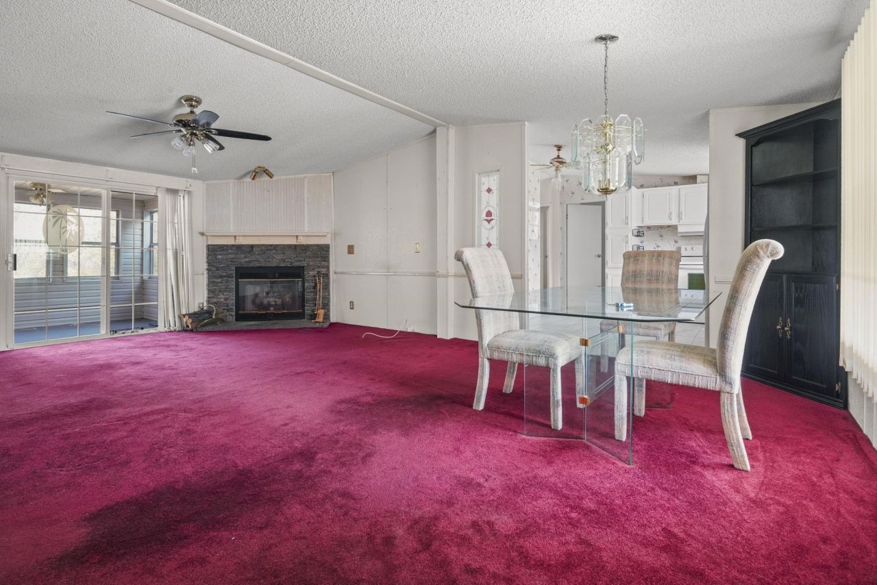 1029 Palm Dr. Photo 5