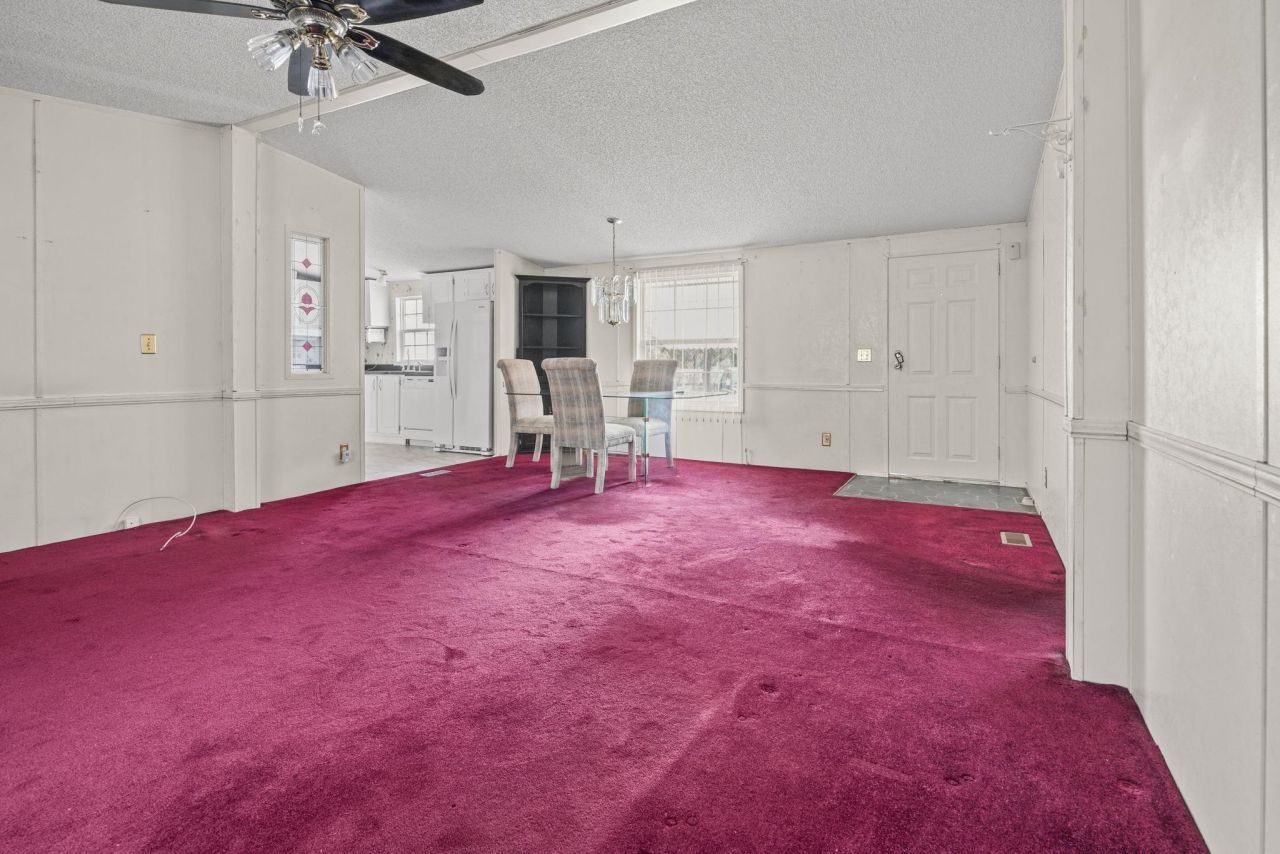 1029 Palm Dr. Photo 6