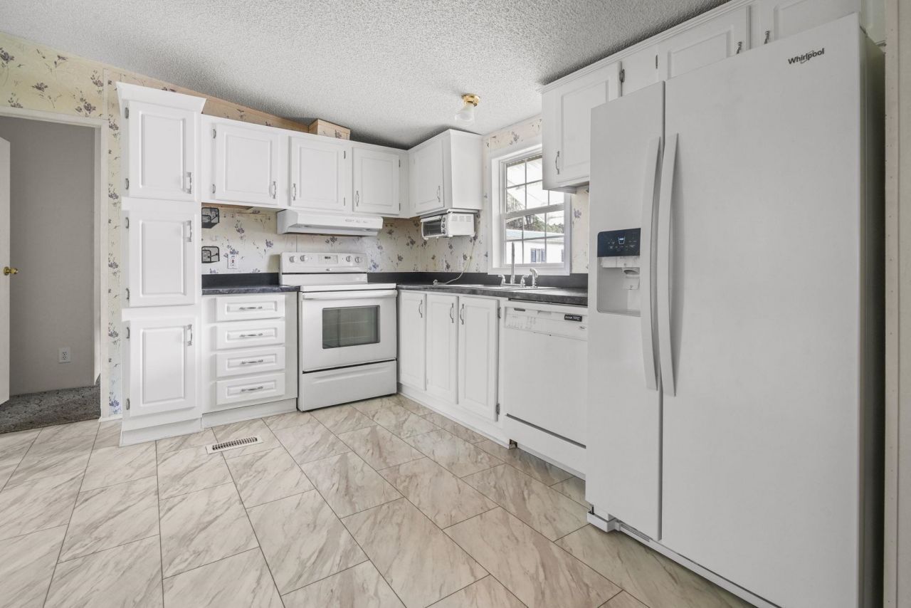 1029 Palm Dr. Photo 7