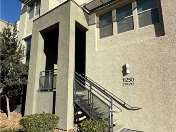 11250 Hidden Peak Avenue, Unit 210, Las Vegas, NV 89135