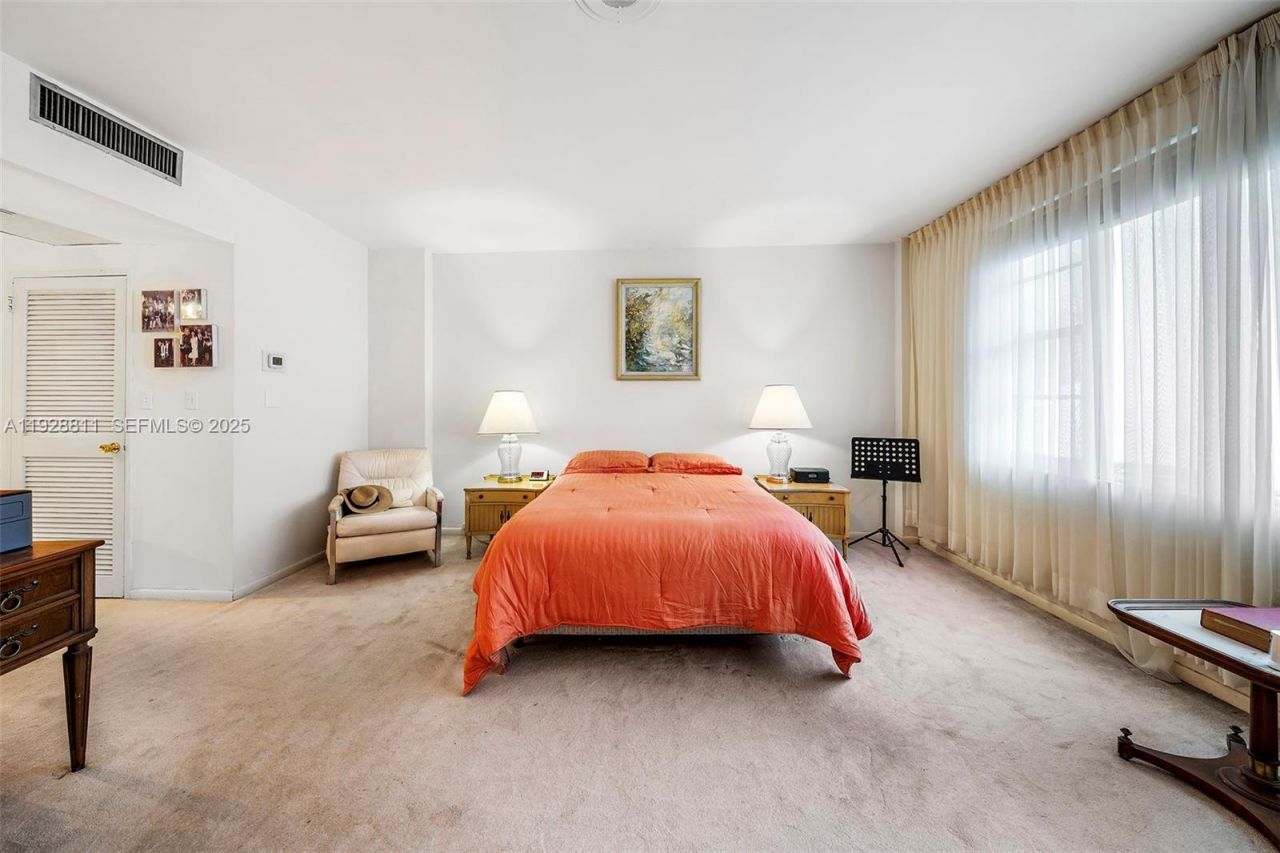 5255 Collins Ave, Unit 10A, Miami Beach, FL 33140 Photo