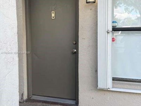 15312 SW 72nd St, Unit 21-12, Miami, FL 33193