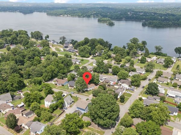 405 Lawrence St, Old Hickory, TN 37138