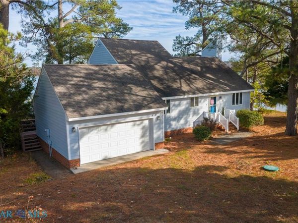 104 Heritage Point Road, Deltaville, VA 23043