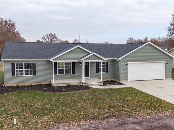 2315 Karen Street, Vandalia, IL 62471