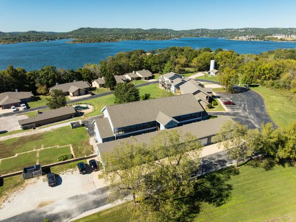 110 Kimberling Shores Ln , Kimberling City, MO 65686