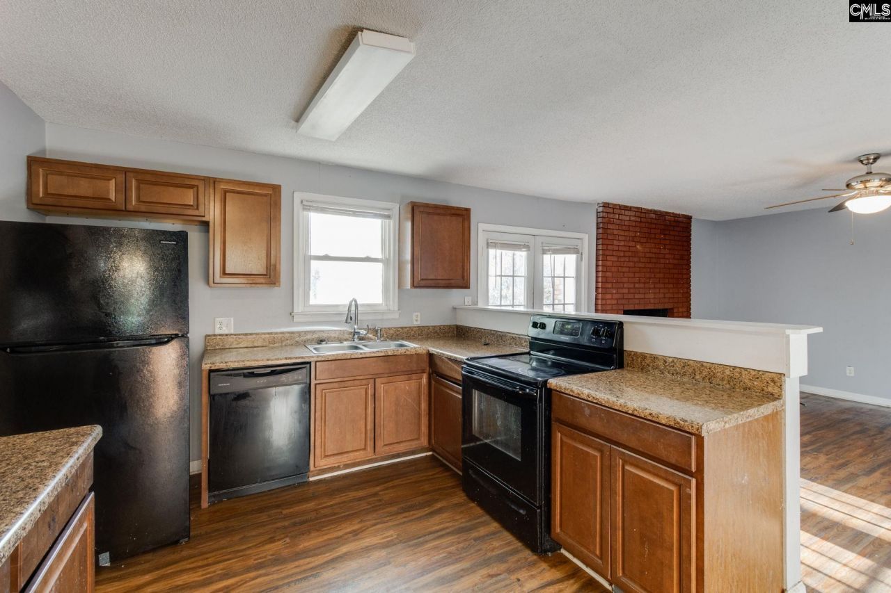 9 Tawny Branch Court Photo 10