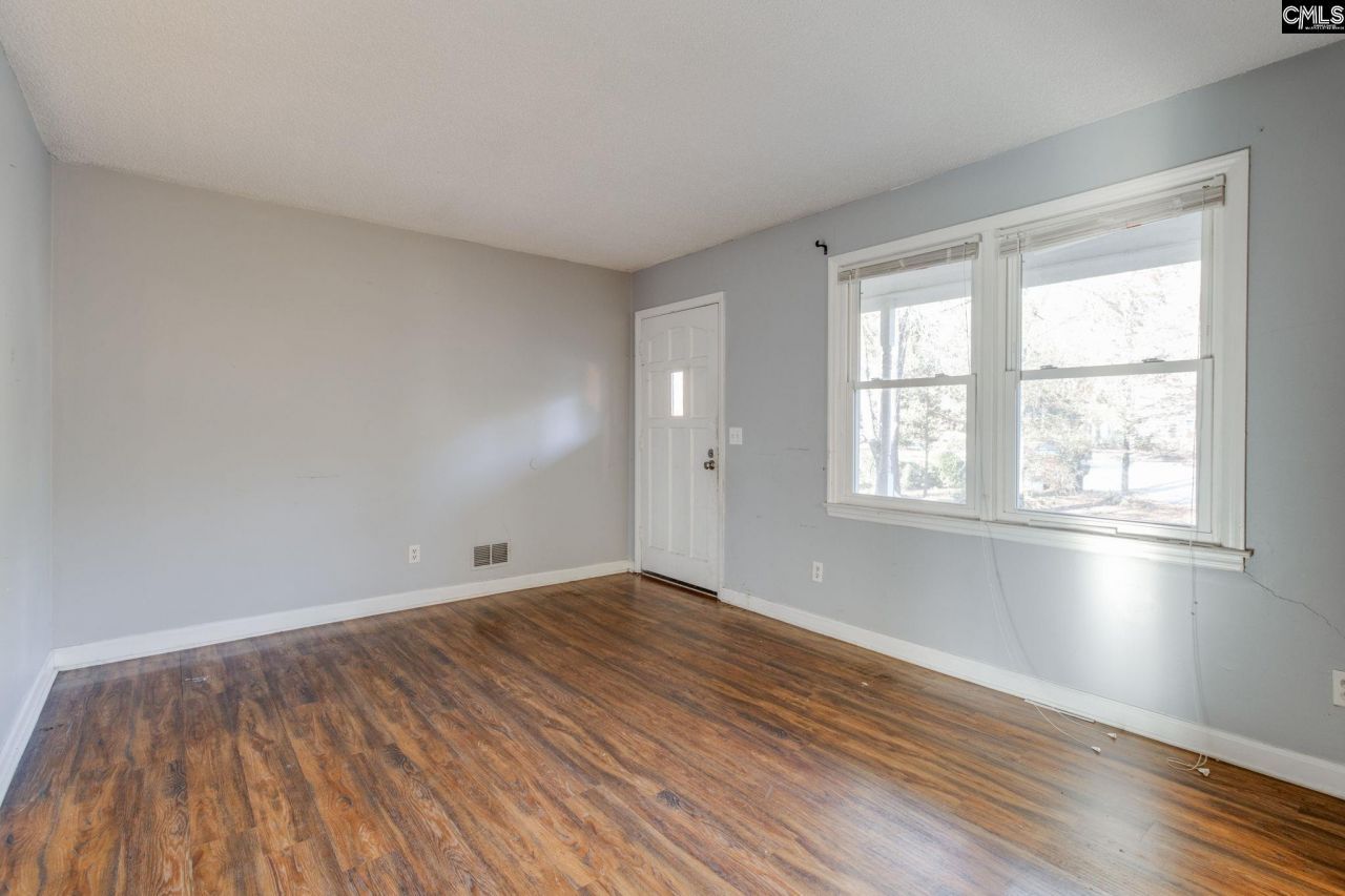 9 Tawny Branch Court Photo 4