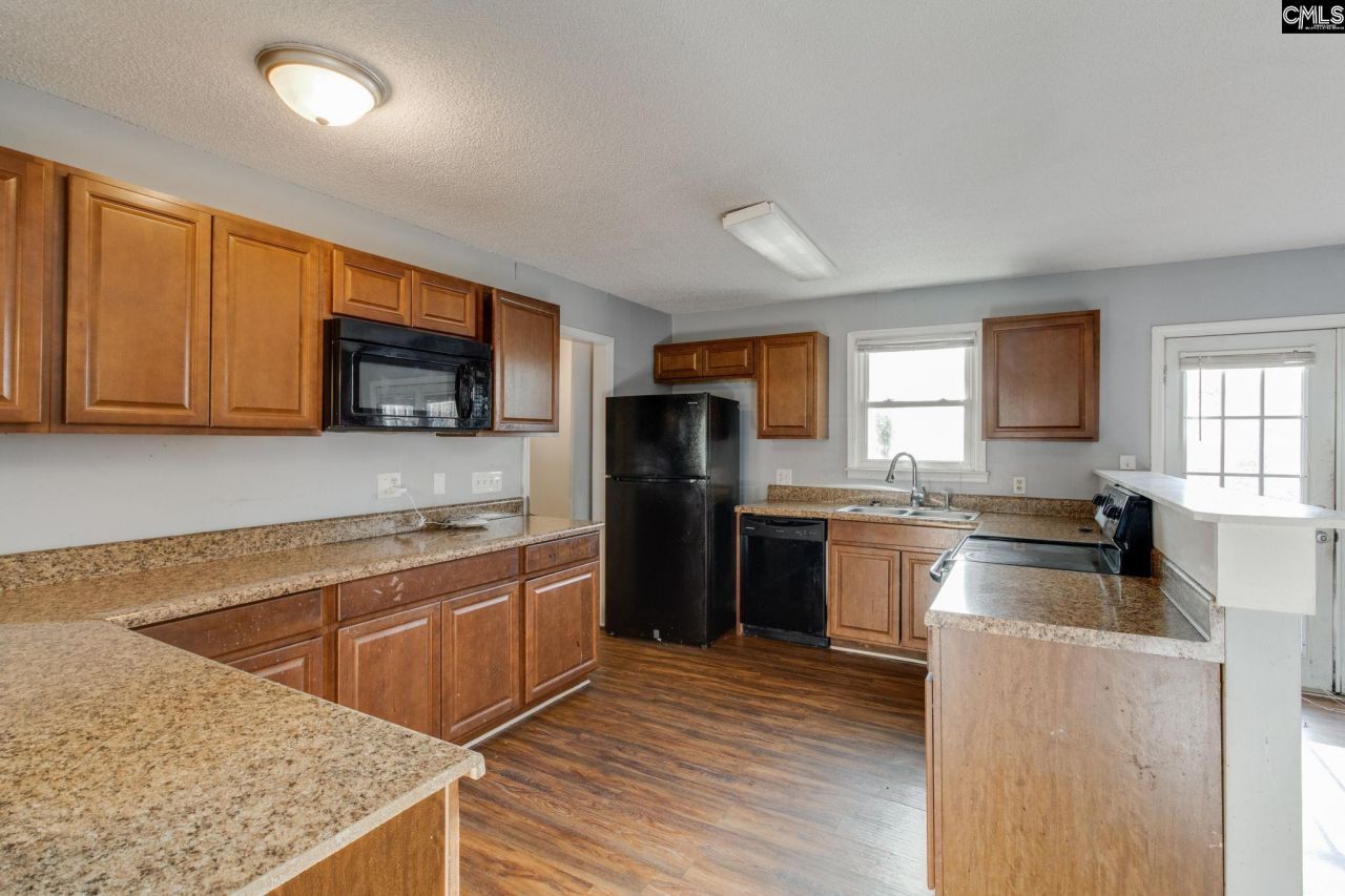 9 Tawny Branch Court Photo 7