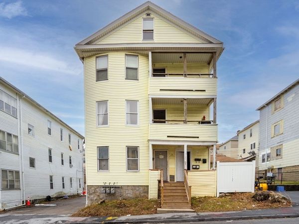 74 Esther St, Worcester, MA 01607