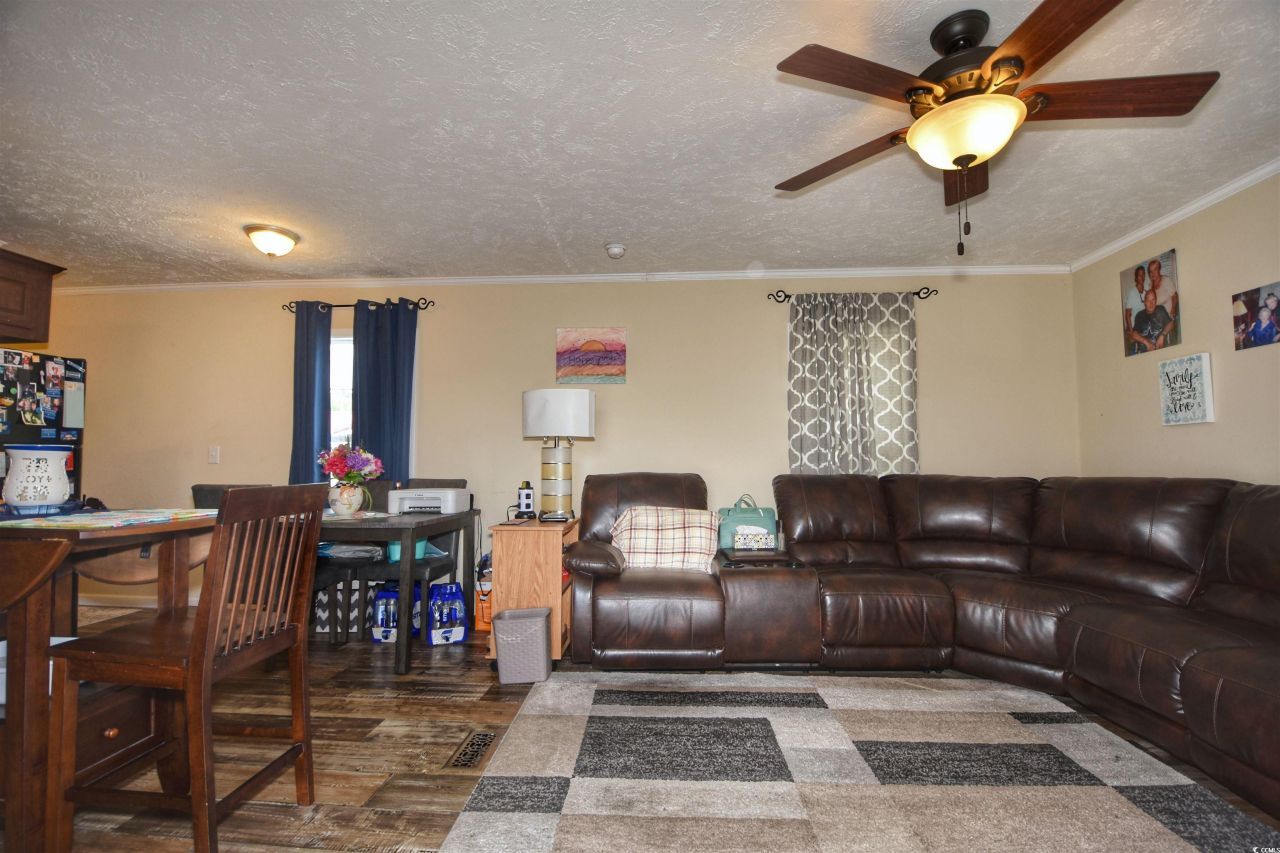 1502 Gardenia Ave. Photo 16