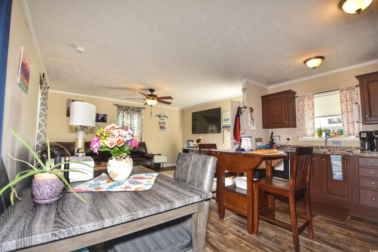 1502 Gardenia Ave. Photo 22