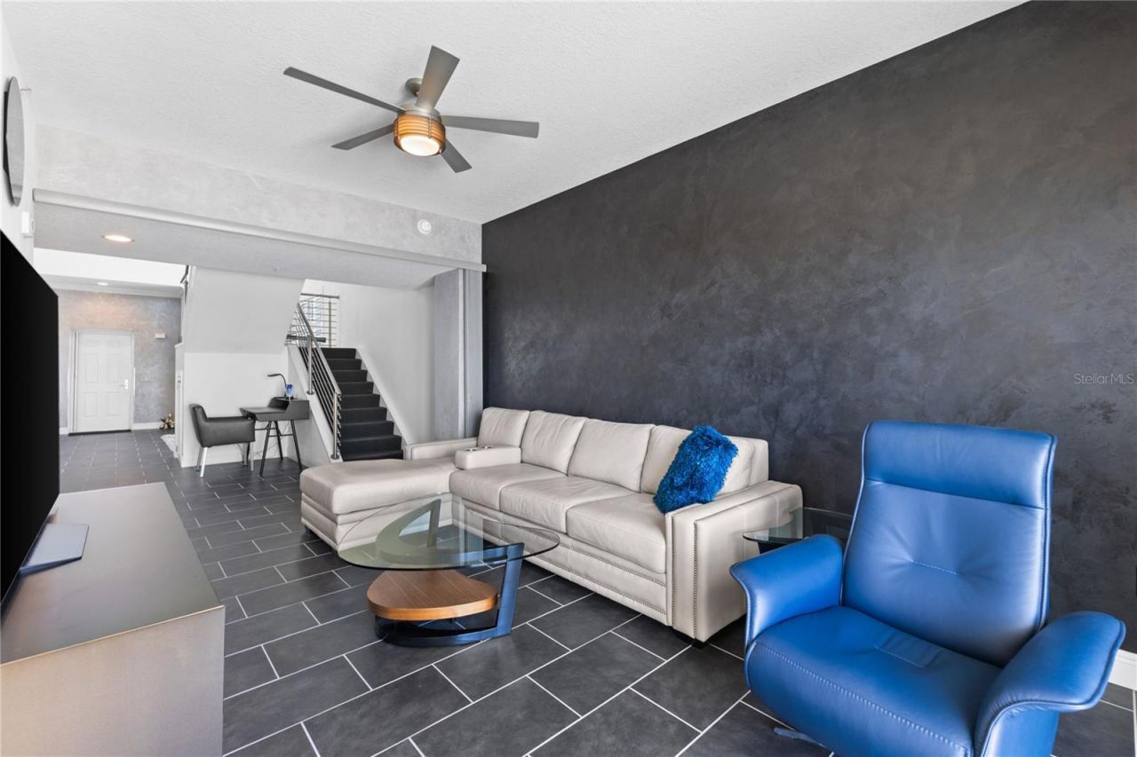 800 N Tamiami Trail, Unit 321, Sarasota, FL 34236 Photo