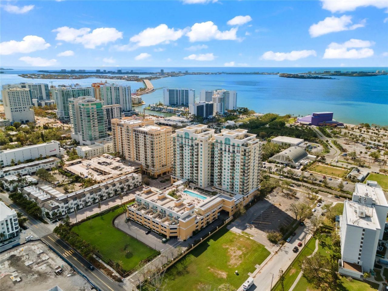 800 N Tamiami Trail, Unit 321, Sarasota, FL 34236 Photo