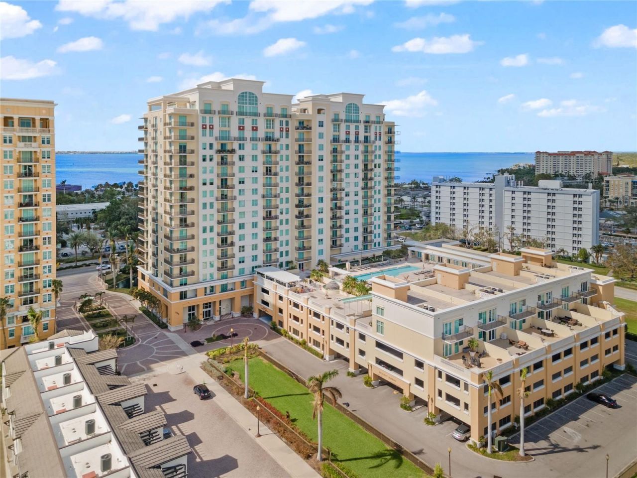 800 N Tamiami Trail, Unit 321, Sarasota, FL 34236 Photo
