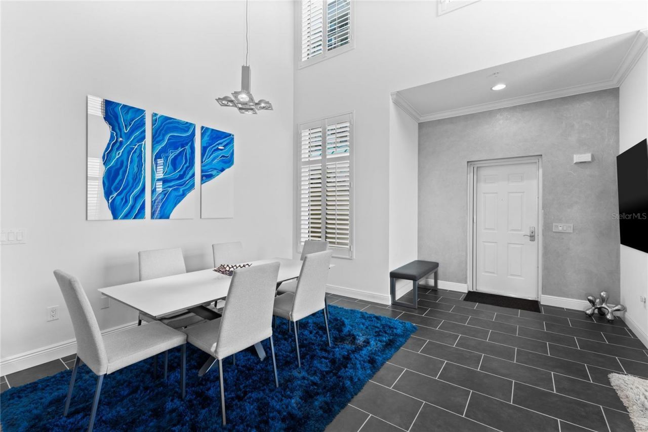 800 N Tamiami Trail, Unit 321, Sarasota, FL 34236 Photo