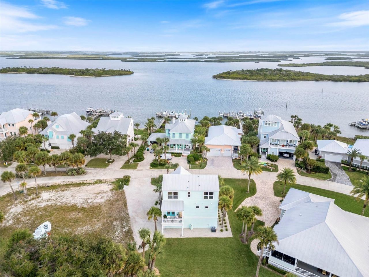 622 Riverside Landing Drive, Oak Hill, FL 32759 Photo