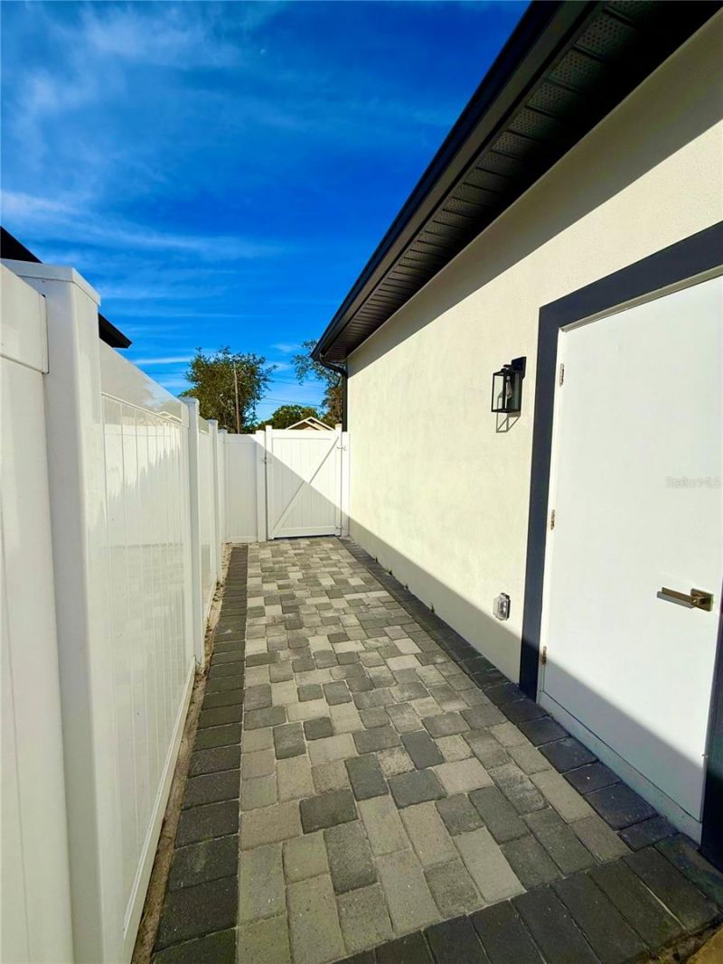 8511 N Newport Avenue, Tampa, FL 33604 Photo