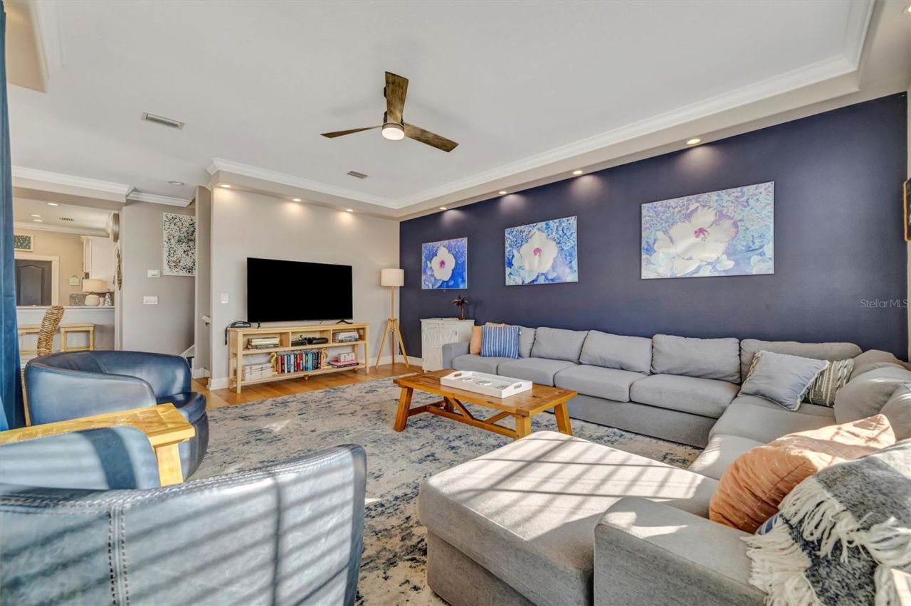 303 58th Street, Holmes Beach, FL 34217 Photo