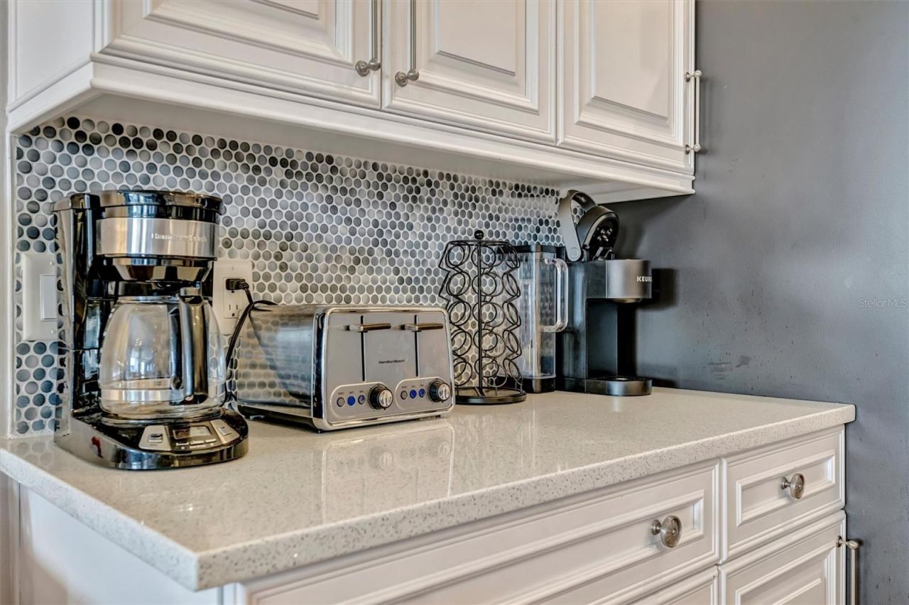 303 58th Street, Holmes Beach, FL 34217 Photo