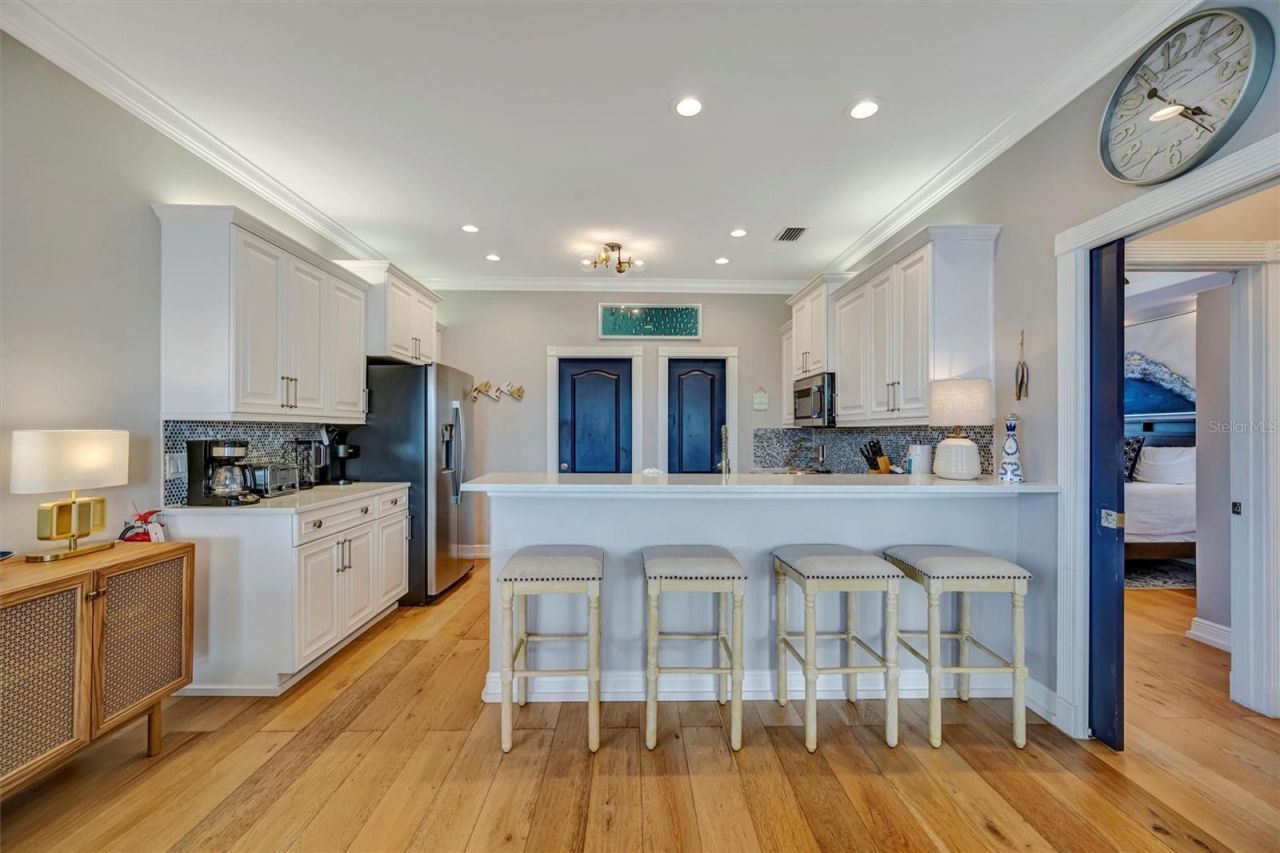 303 58th Street, Holmes Beach, FL 34217 Photo