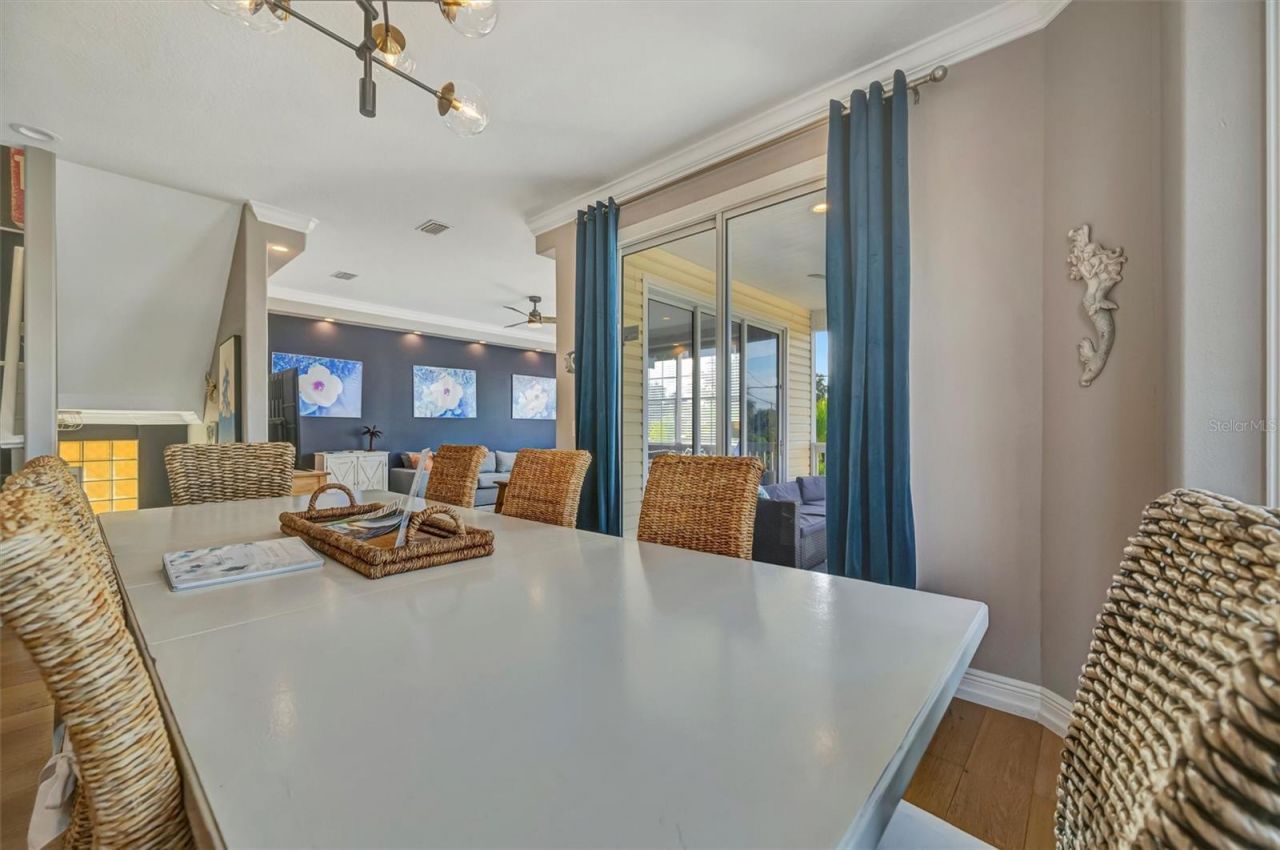 303 58th Street, Holmes Beach, FL 34217 Photo