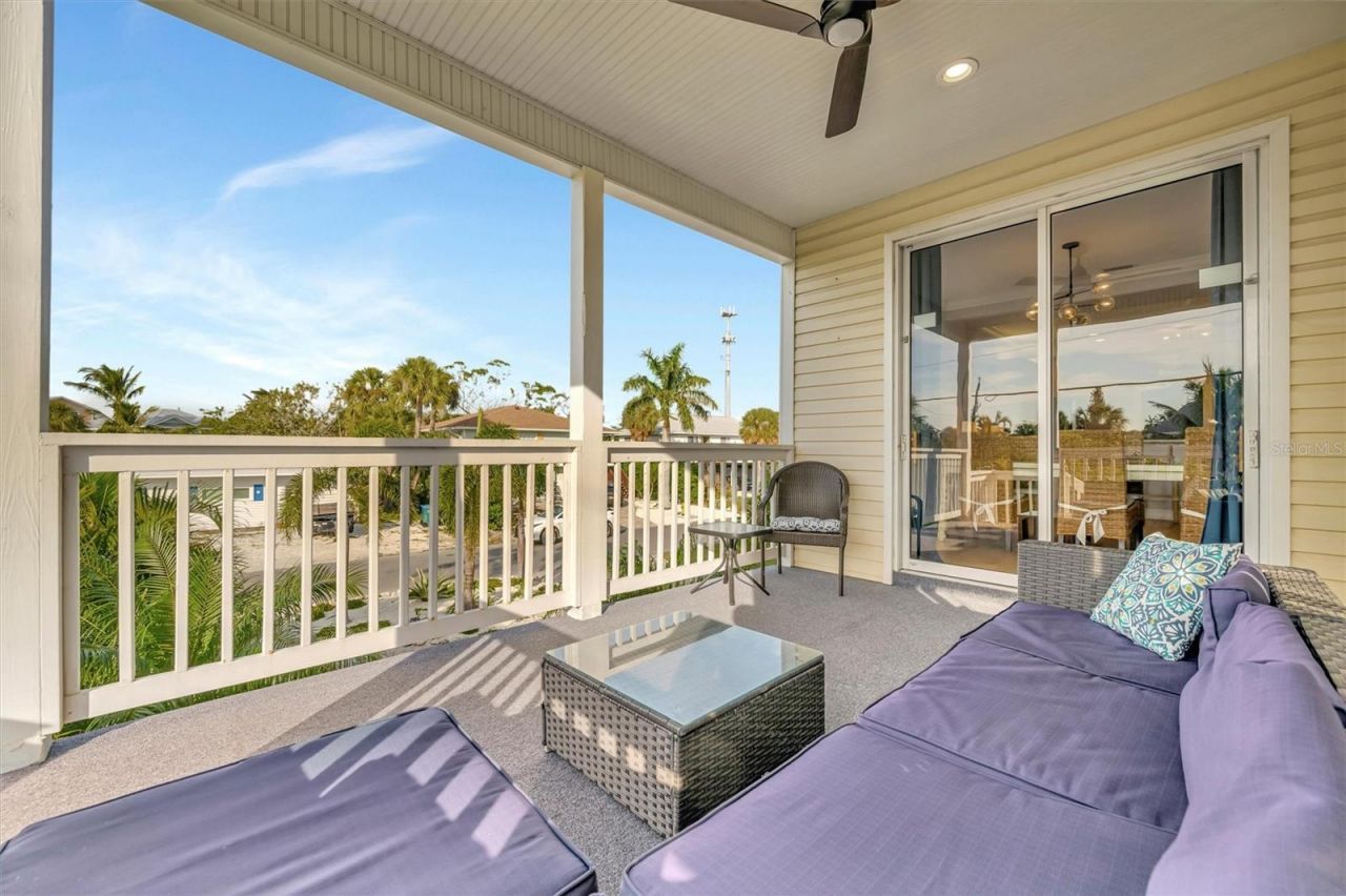 303 58th Street, Holmes Beach, FL 34217 Photo