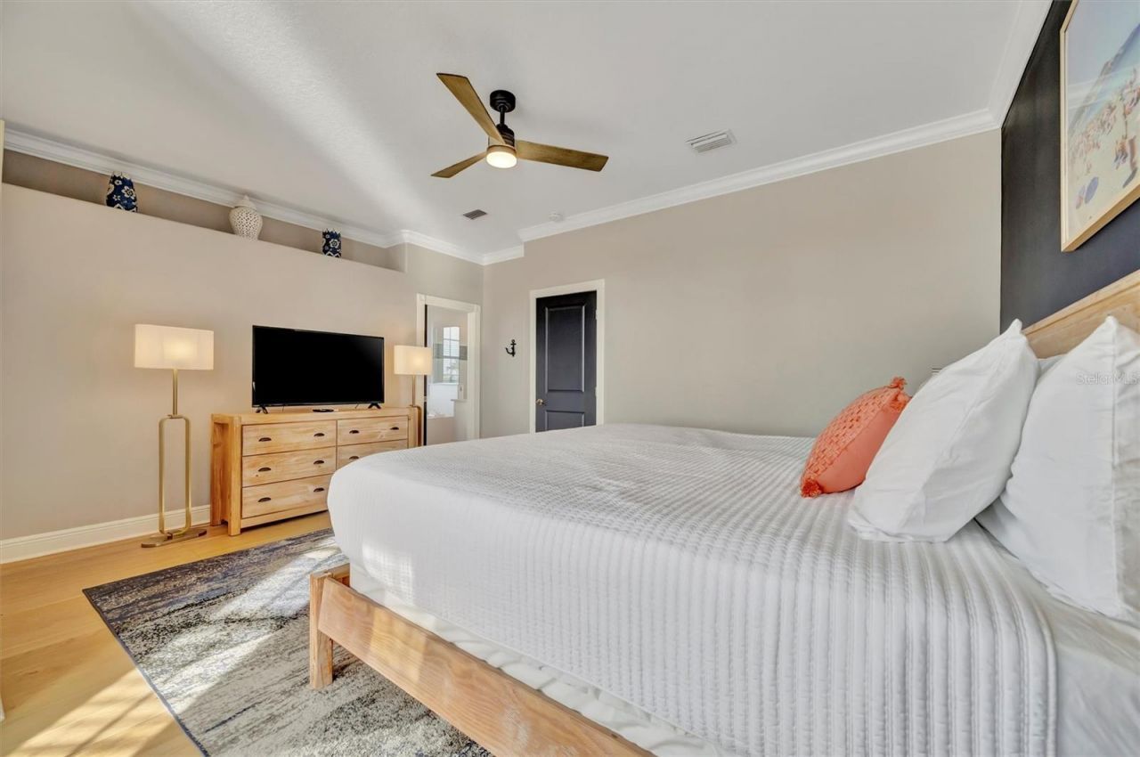 303 58th Street, Holmes Beach, FL 34217 Photo