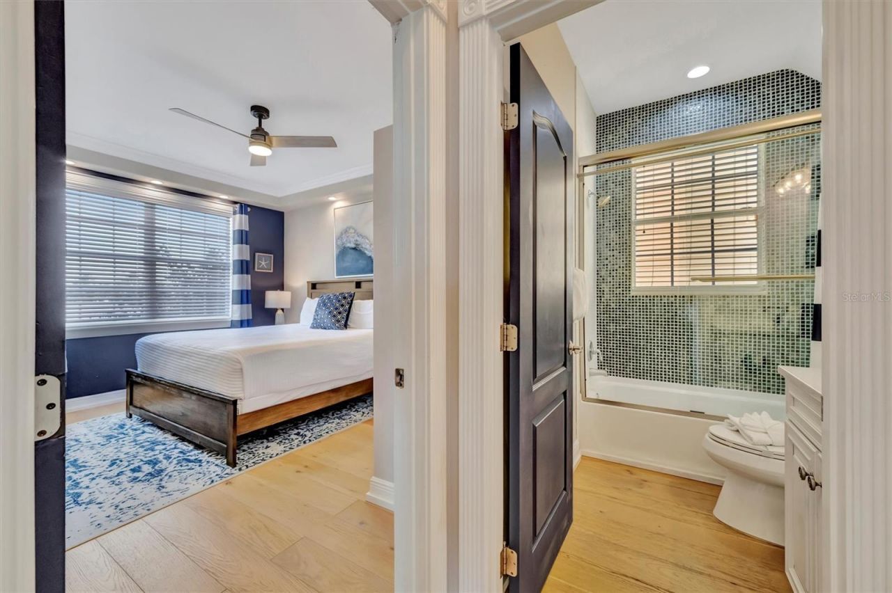 303 58th Street, Holmes Beach, FL 34217 Photo