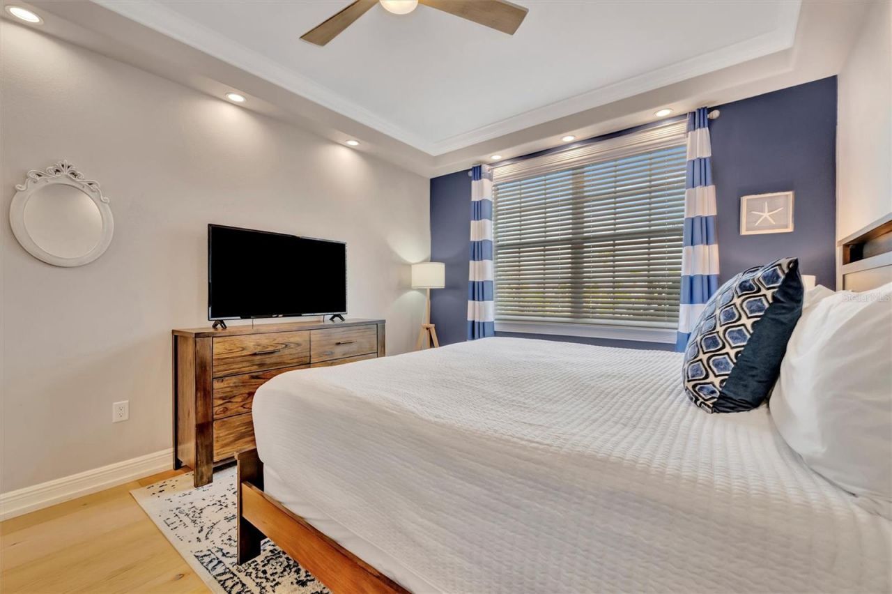 303 58th Street, Holmes Beach, FL 34217 Photo