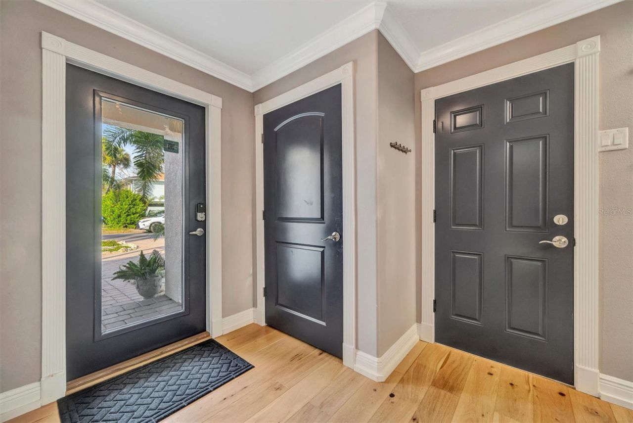 303 58th Street, Holmes Beach, FL 34217 Photo