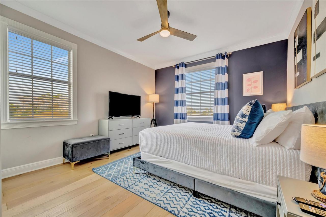 303 58th Street, Holmes Beach, FL 34217 Photo