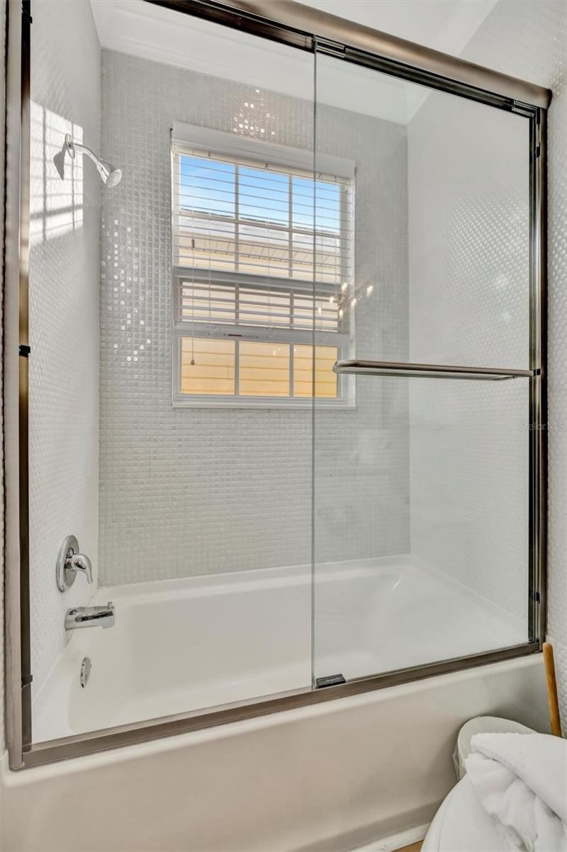 303 58th Street, Holmes Beach, FL 34217 Photo