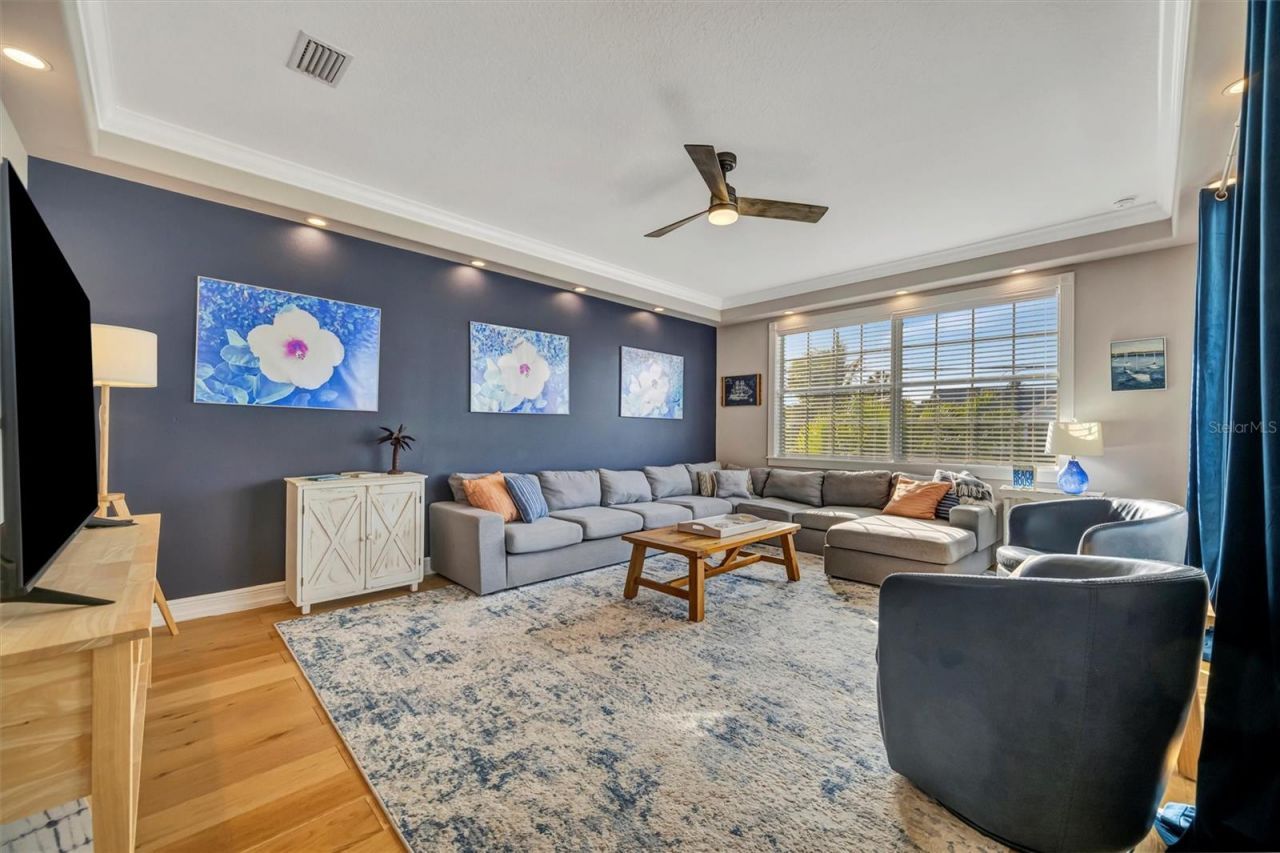 303 58th Street, Holmes Beach, FL 34217 Photo