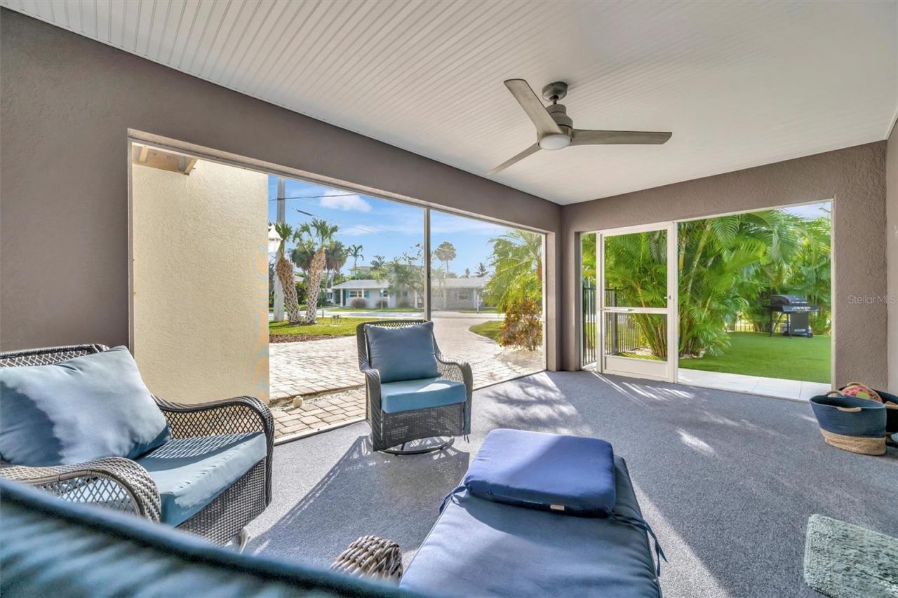 303 58th Street, Holmes Beach, FL 34217 Photo