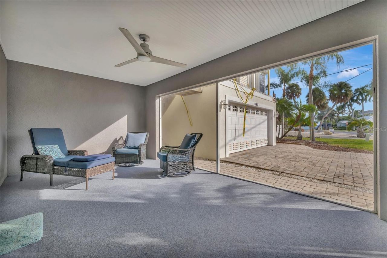 303 58th Street, Holmes Beach, FL 34217 Photo