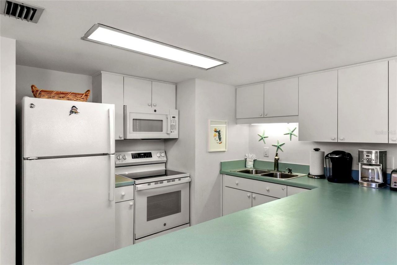 4811 Saxon Drive, Unit B101, New Smyrna Beach, FL 32169 Photo