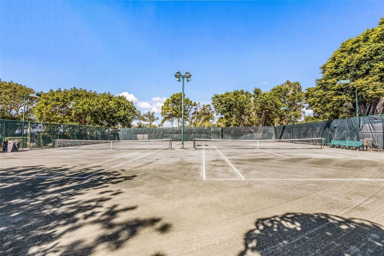 1425 Gulf Of Mexico Drive, Unit 408, Longboat Key, FL 34228 Photo