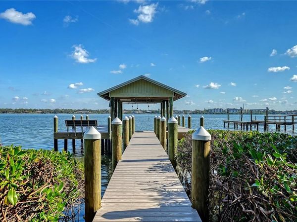 1042 N CASEY KEY ROAD, OSPREY, FL 34229