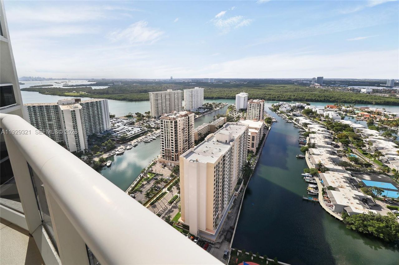 16001 Collins Ave, Unit 3005, Sunny Isles Beach, FL 33160 Photo