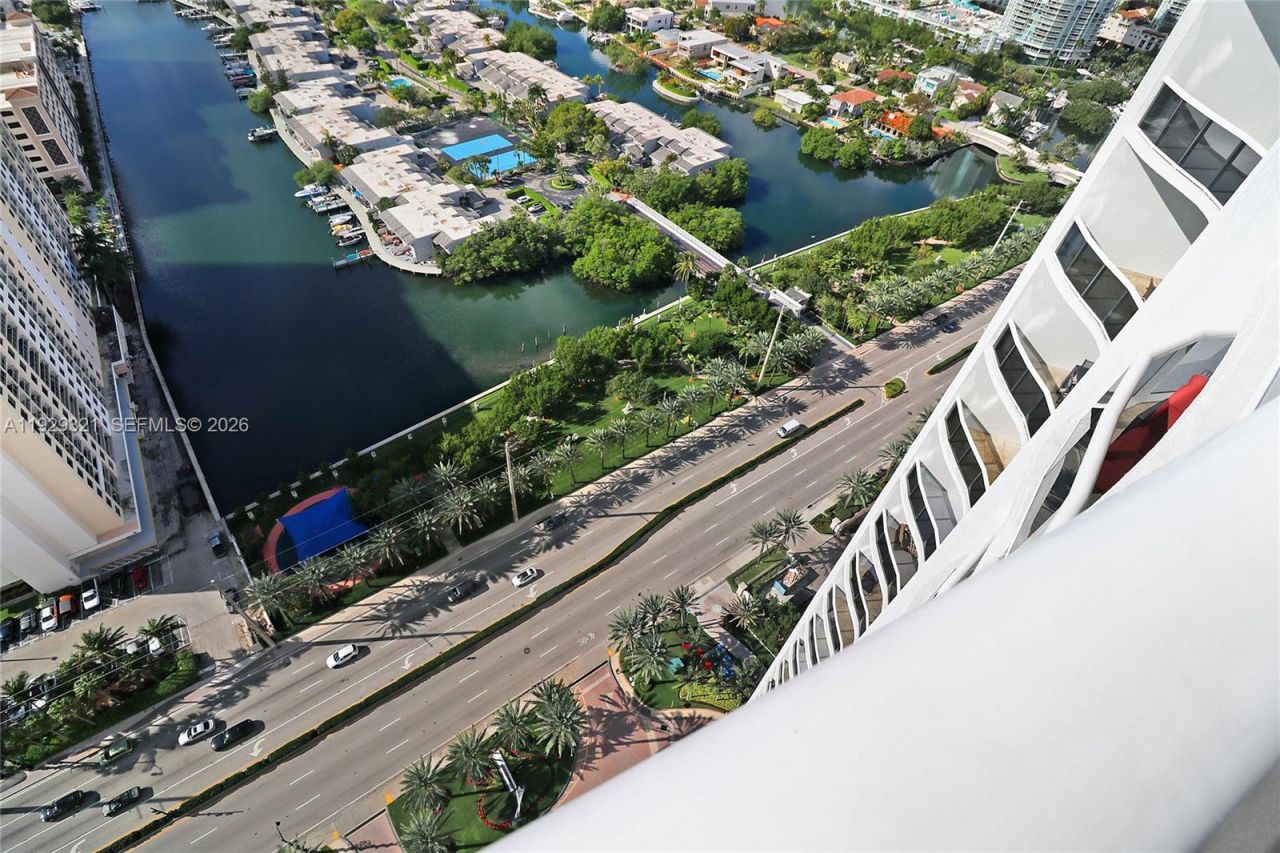 16001 Collins Ave, Unit 3005, Sunny Isles Beach, FL 33160 Photo